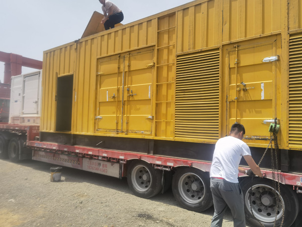 亭湖发电机出租100KW发电机需要什么规格的电缆线？