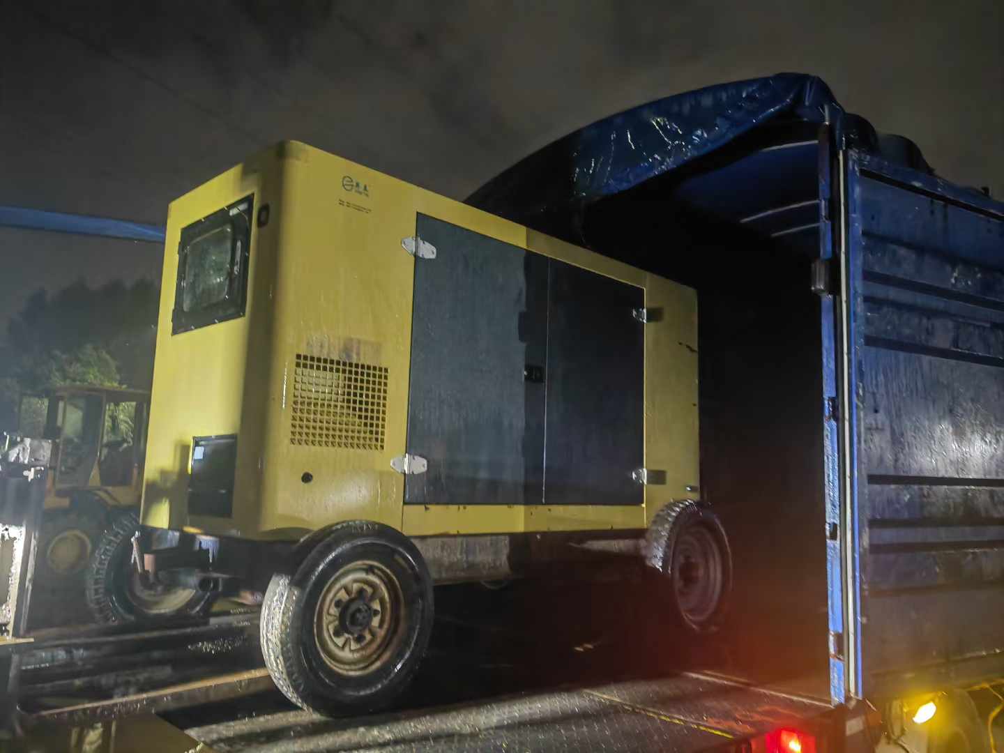 亭湖如何根据负载特性选择合适的柴油发电机？