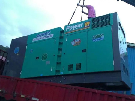 亭湖柴油发电机组转速不稳定时，如何对发动机进行维护？