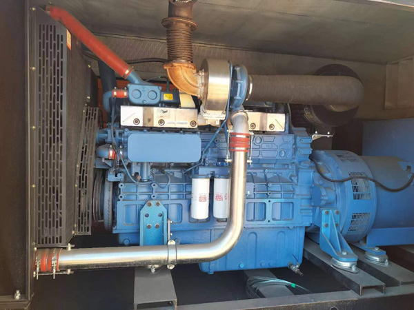 亭湖柴油发电机组一般有几种电压输出？