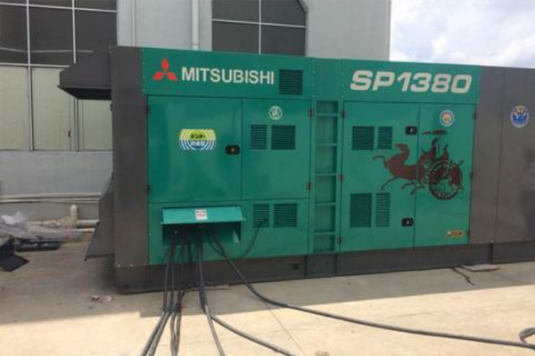 亭湖为什么有些柴油发电机组的输出电压可以调节？