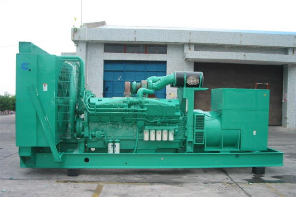 亭湖工厂发电机应急发电时如何更准确地检查发电机状态？