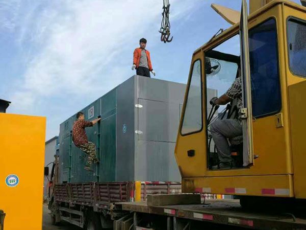 亭湖更换水冷式机油散热器密封件的操作流程是怎样的？